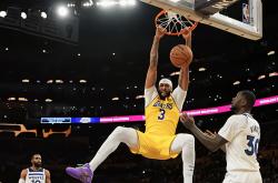 九游会app关于明尼苏达森林狼发布备战花絮，集结日回应争议，NBA常规赛任务艰巨，细节决定成败的信息